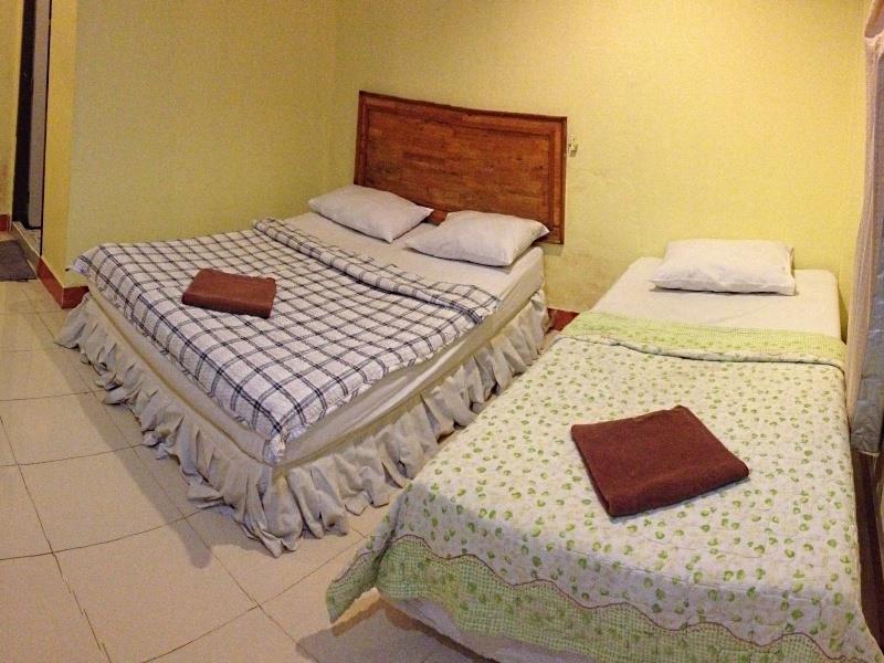 P.N. Guesthouse Krabi town Екстериор снимка