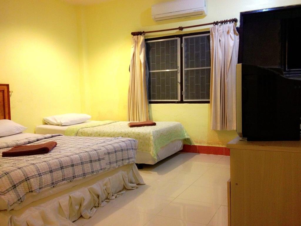 P.N. Guesthouse Krabi town Екстериор снимка